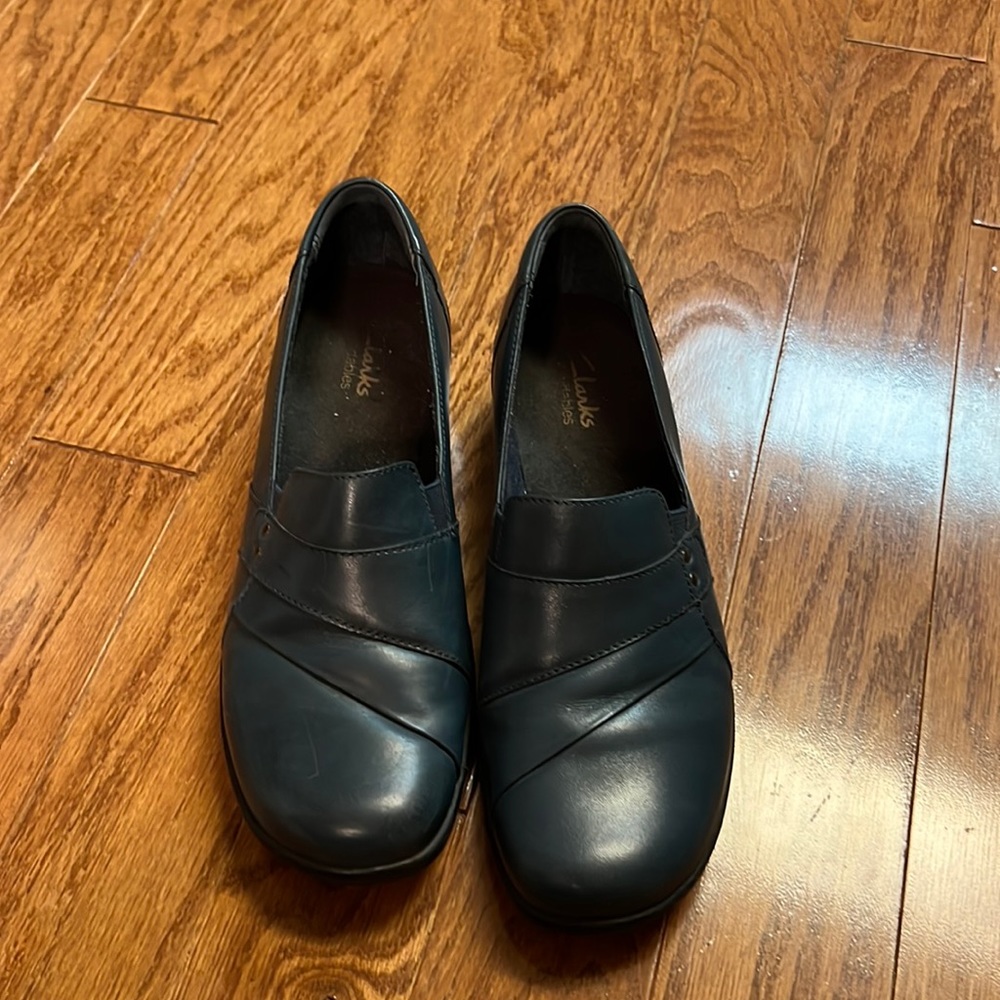 Clarks dark turquoise clogs size 8.5